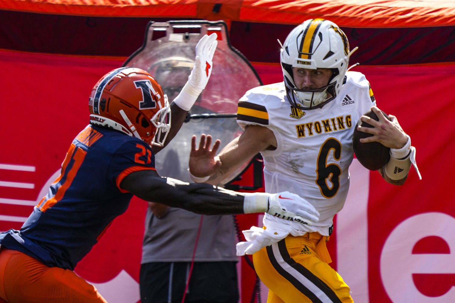 Wyoming Cowboys Not Enough to Take Down Illinois The Wyoming Truth