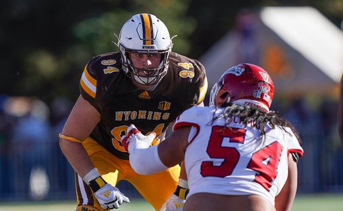 Football - University of Wyoming Athletics